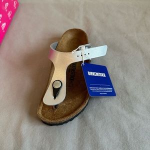 Birkenstock youth Gizeh narrow sandal left only 30